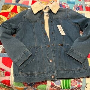 Wrangler Sherpa lined denim jacket new!